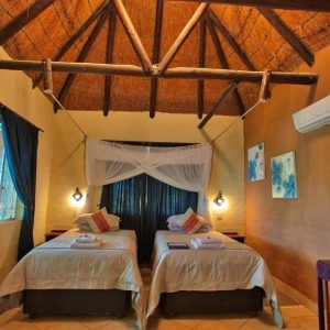 Island Safari Lodge, Chalets