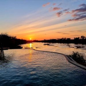 Kudu Safari Camp, infinity pool