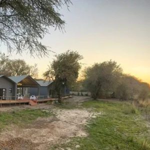 Lenyebi River Lodge