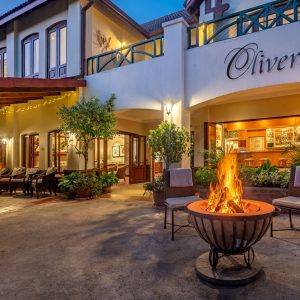 Oliver's Boutique Hotel, Verandah
