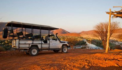 Kultur und Wildnis Safari. Omarunga Epupa Falls Camp Landschaft